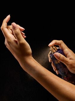 Evil Queen Fine Fragrance Mist image number null