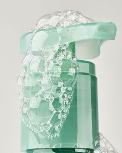 White Tea & Sage Cleansing Gel Hand Soap image number null