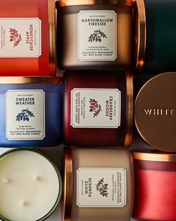 Cranberry Woods 3-Wick Candle image number null