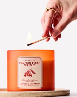 Pumpkin Pecan Waffles 3-Wick Candle image number null