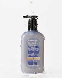 Triple-Berry Burst Revitalizing Gel Hand Soap image number null