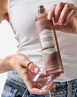 Caramel Vanilla Fine Fragrance Mist image number null