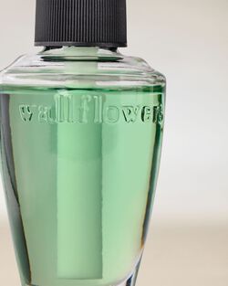 Backyard Honeysuckle Wallflowers Fragrance Refill image number null