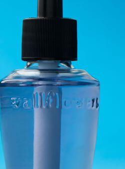 Iced Blue Lavender Wallflowers Fragrance Refill image number null